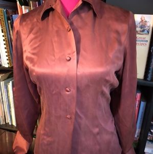 Stunning  NWOT  silk blouse.